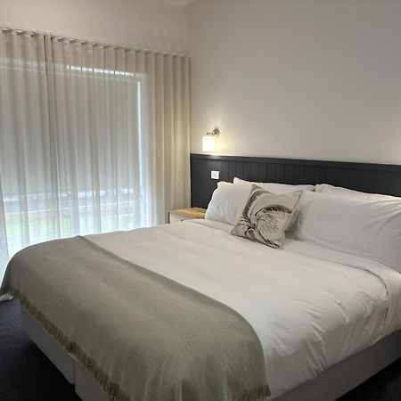 Tall Timbers Motel Dungog Экстерьер фото