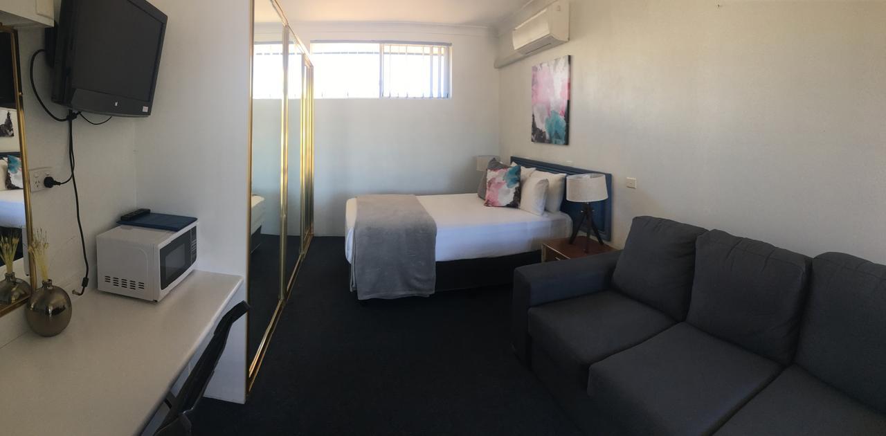 Tall Timbers Motel Dungog Экстерьер фото